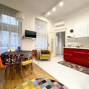  Apartament Rainbow Pearl At St Stephen' S Basilica