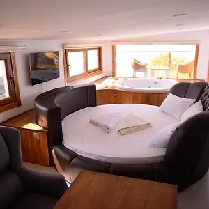 https://georges-boutique-hotel.aegeanhotels.net